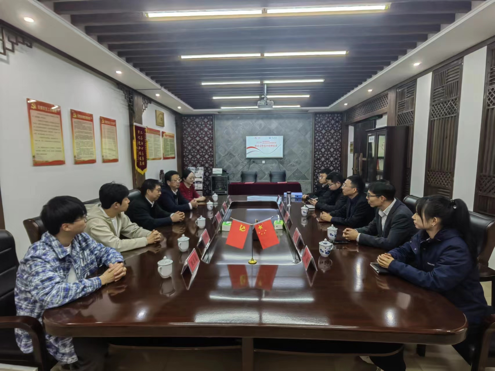 小勐拉99厅(中国游) - 官方网站